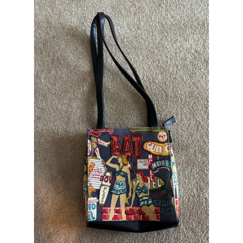 Frankie and Johnnie Beaded Diner Shoulder Bag Zipper Pocket And Closure